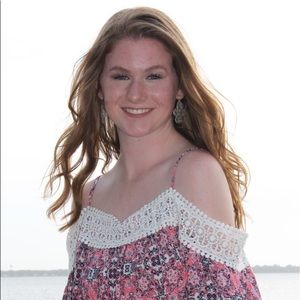 Meet your Posher, Julia